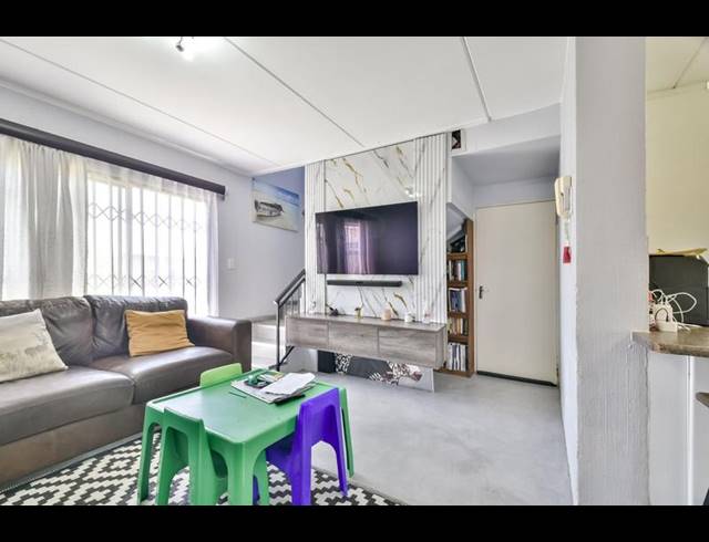3 BEDROOM DUPLEX FOR SALE IN WELTEVREDEN PARK